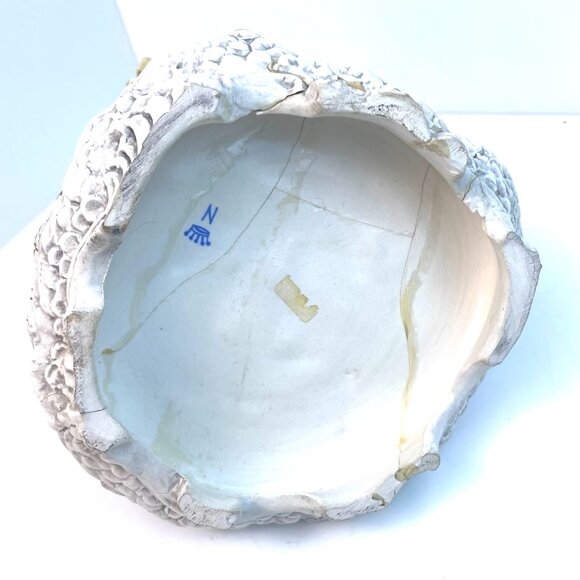 Vintage Large Capodimonte "Hobo On Bench" Italian Porcelain Figurine, 9.5" - Picture 10 of 16